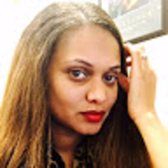 Meet your Posher, Tiffany - Picture 1 of 1